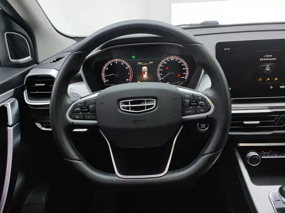 Geely Binyue — фото 15