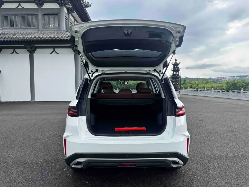 Geely Vision X6 — фото 20