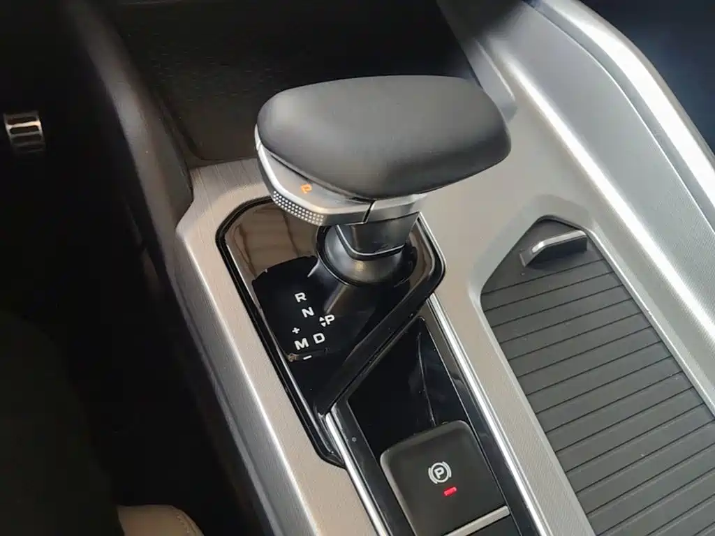 Geely Xingrui — фото 14