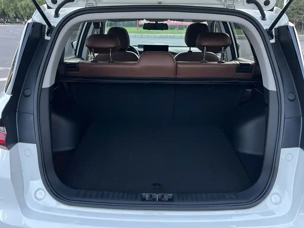 Geely Vision X6 — фото 11