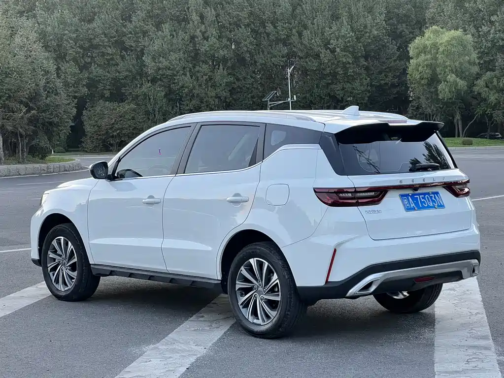 Geely Vision X6 — фото 4
