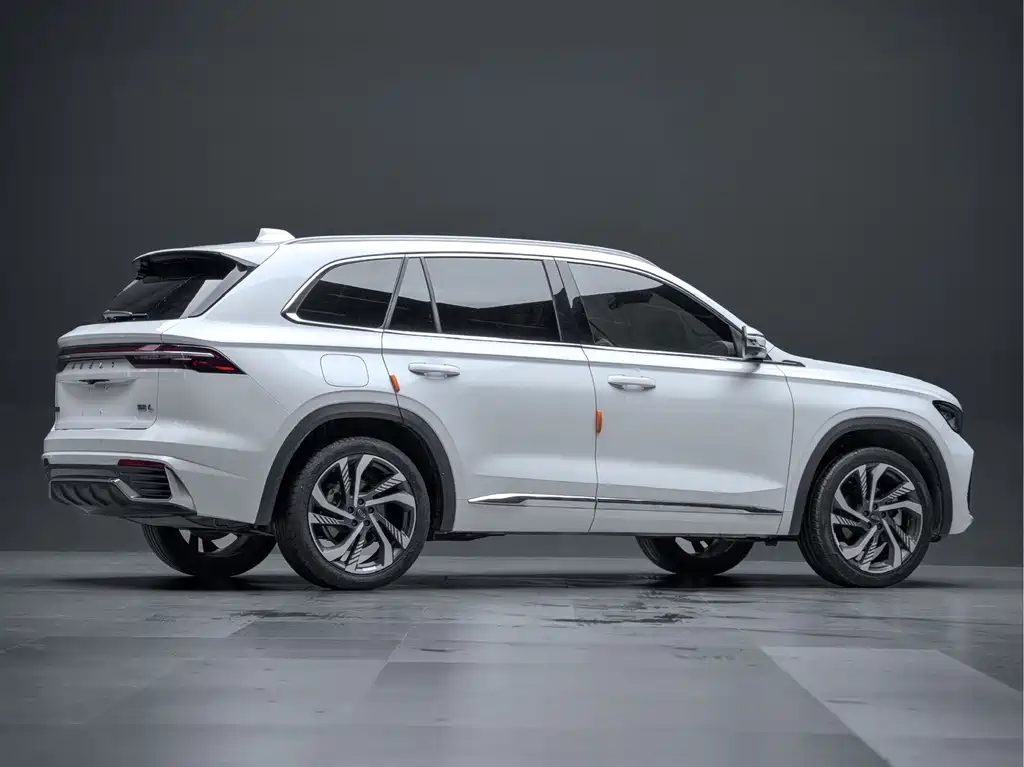 Geely Xingyue L — фото 8