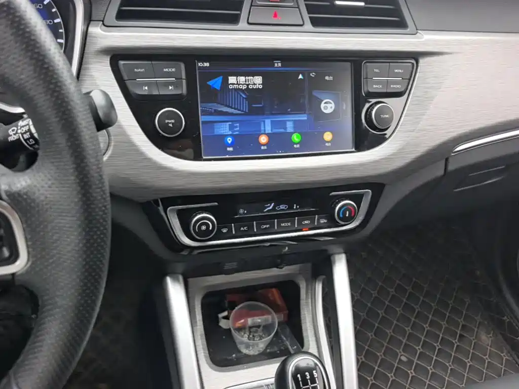 Geely Vision X3 — фото 13