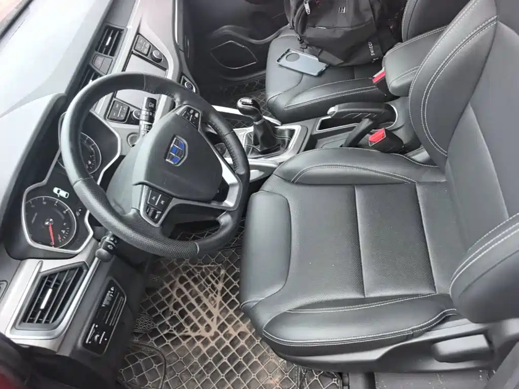 Geely Vision X3 — фото 15