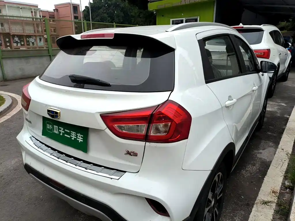 Geely Vision X3 — фото 7