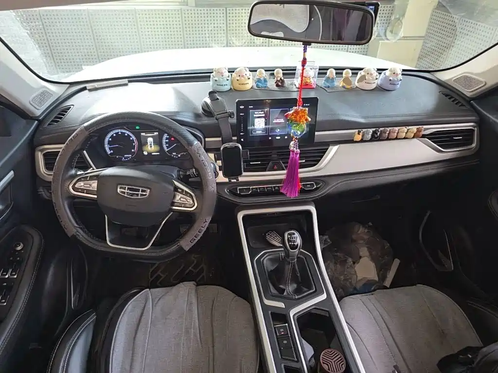 Geely Vision X6 — фото 14