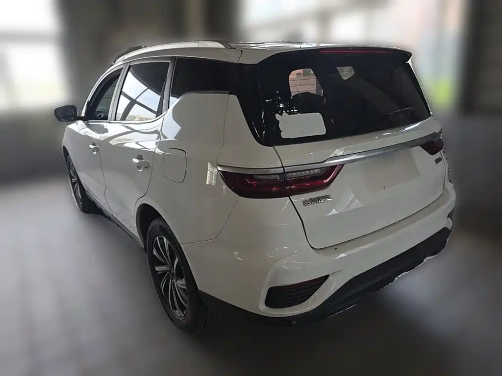Geely Vision X6 — фото 7