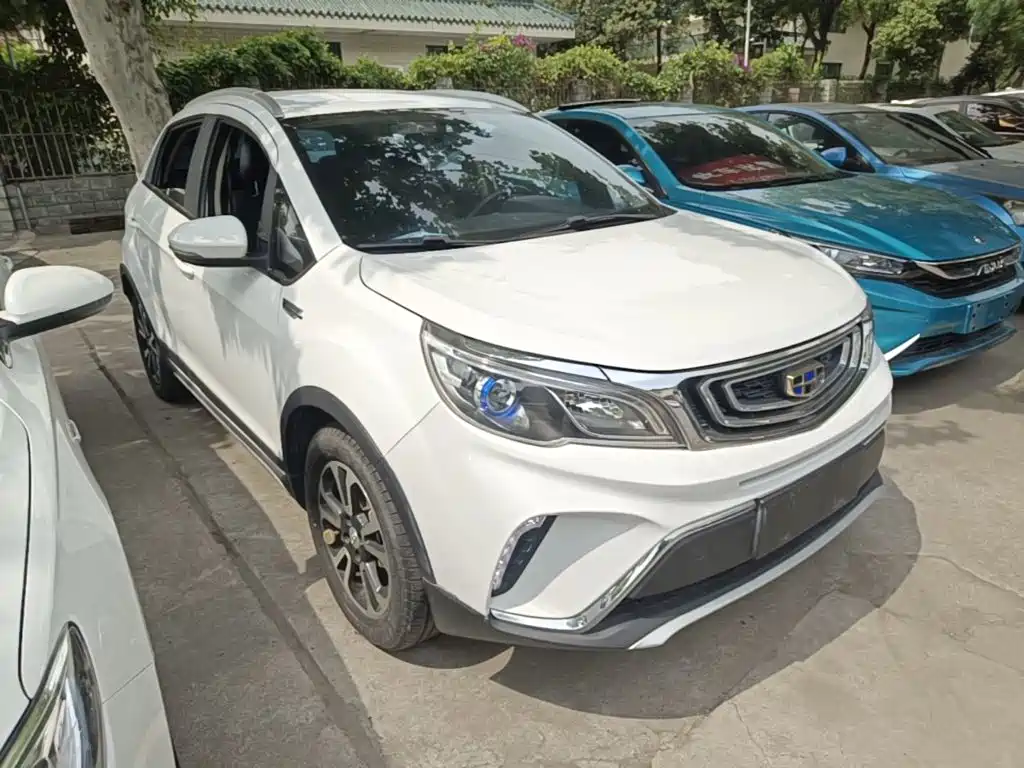 Geely Vision X3 — фото 22