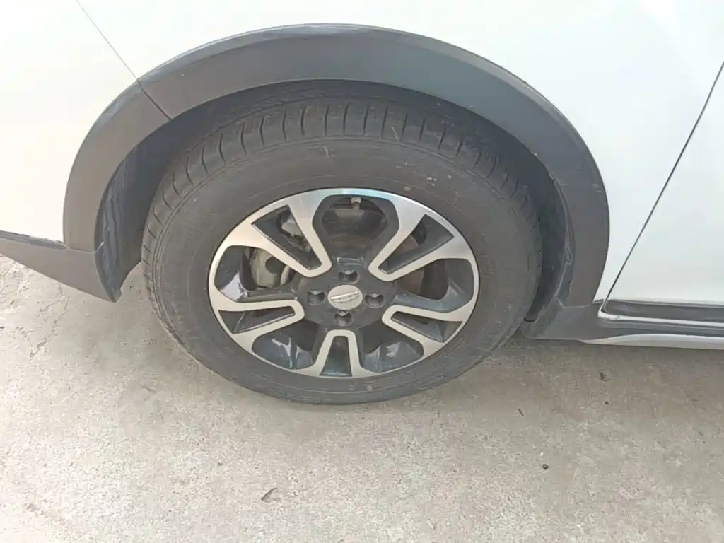 Geely Vision X3 — фото 25