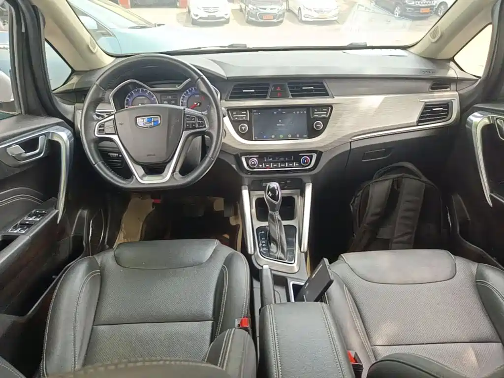 Geely Vision X3 — фото 6