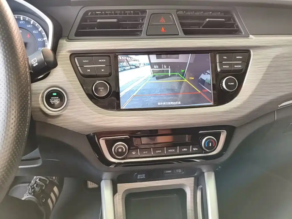 Geely Vision X3 — фото 13
