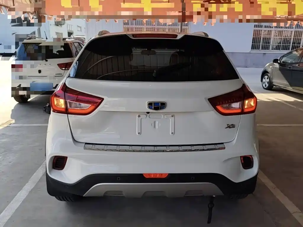 Geely Vision X3 — фото 6