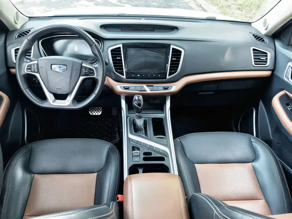 Geely Vision X6 — фото 11