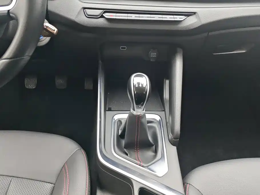 Geely Vision X3 — фото 16