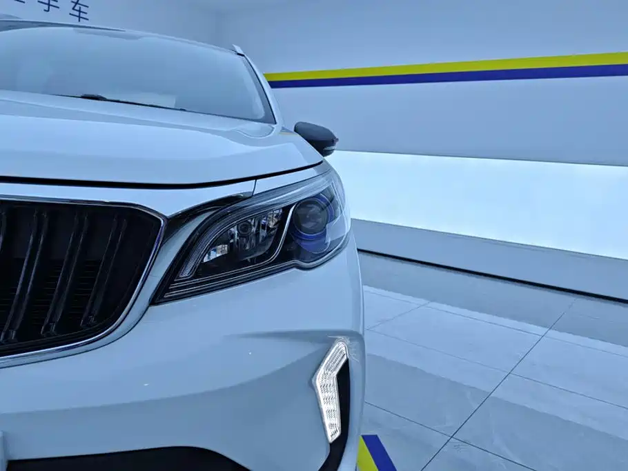 Geely Vision X3 — фото 5
