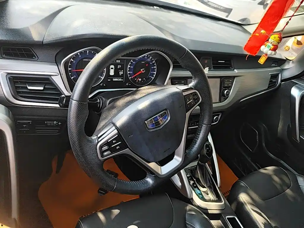 Geely Vision X3 — фото 10