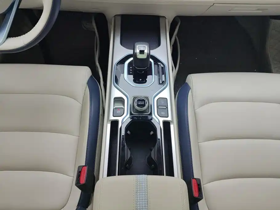Geely Icon — фото 16