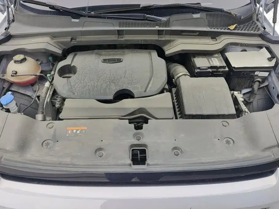 Geely Icon — фото 10