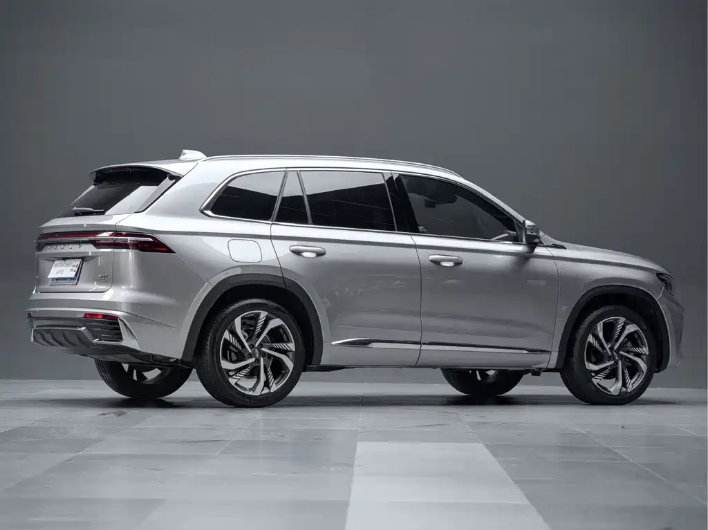 Geely Xingyue L — фото 10