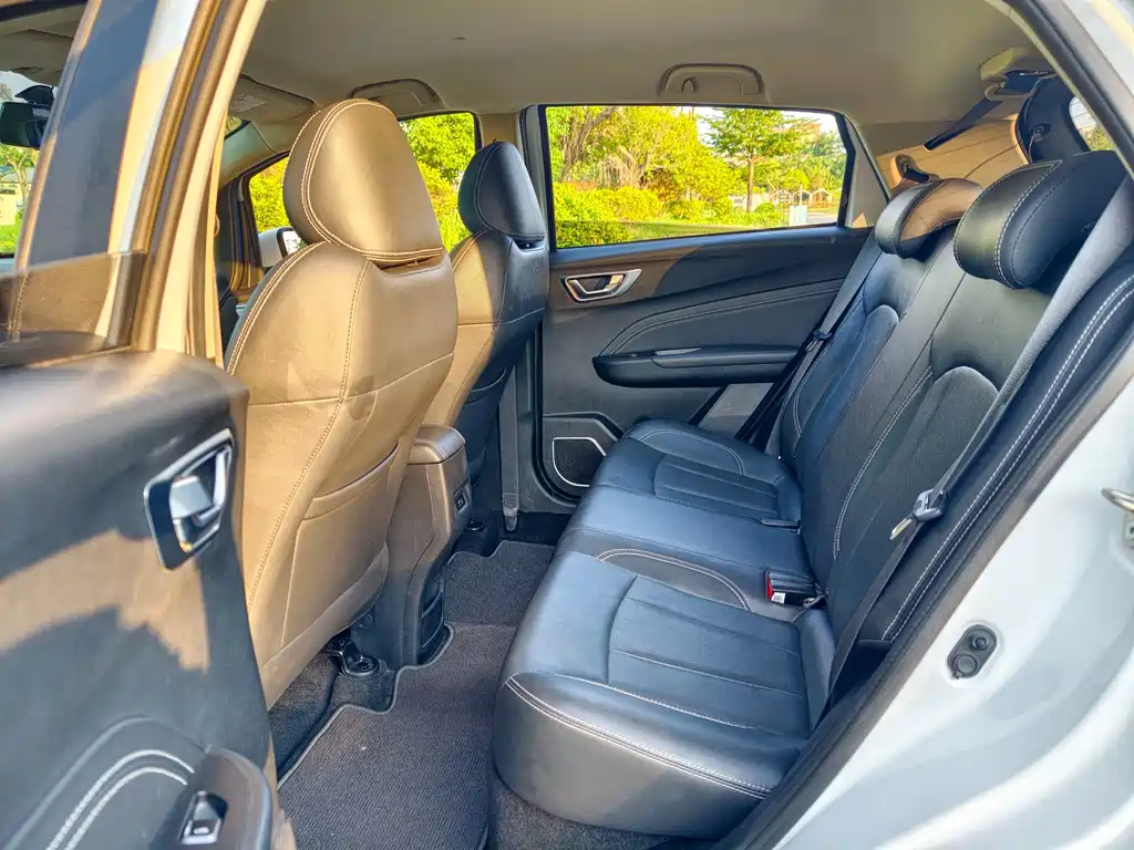 Geely Vision X3 — фото 14