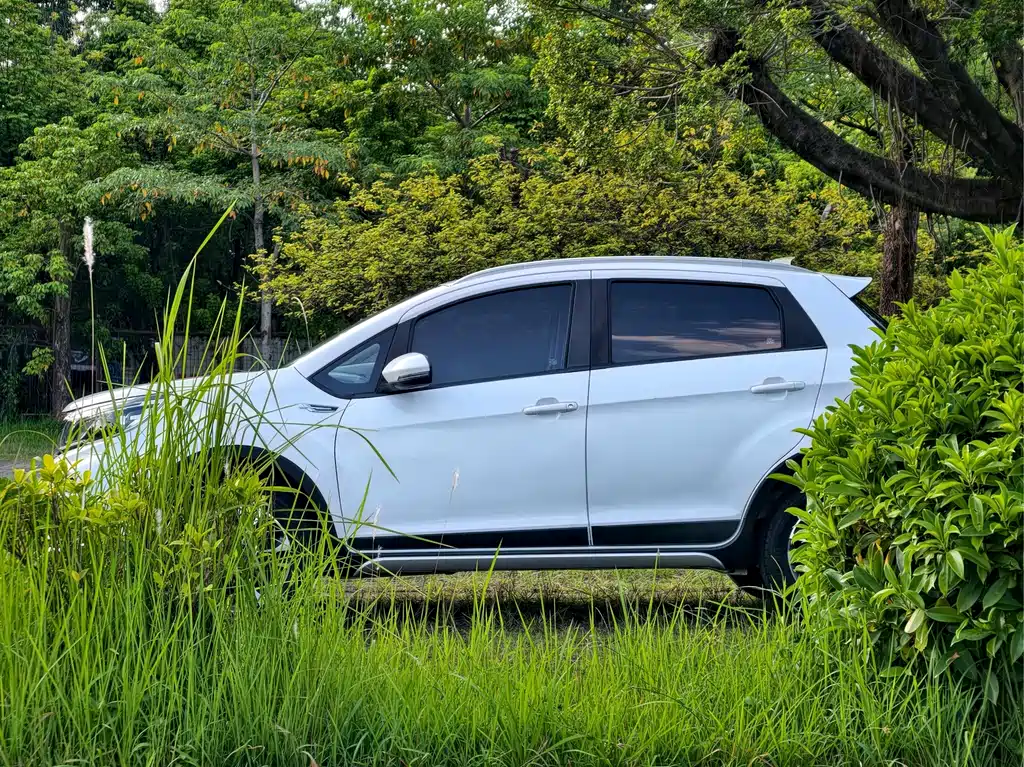 Geely Vision X3 — фото 3