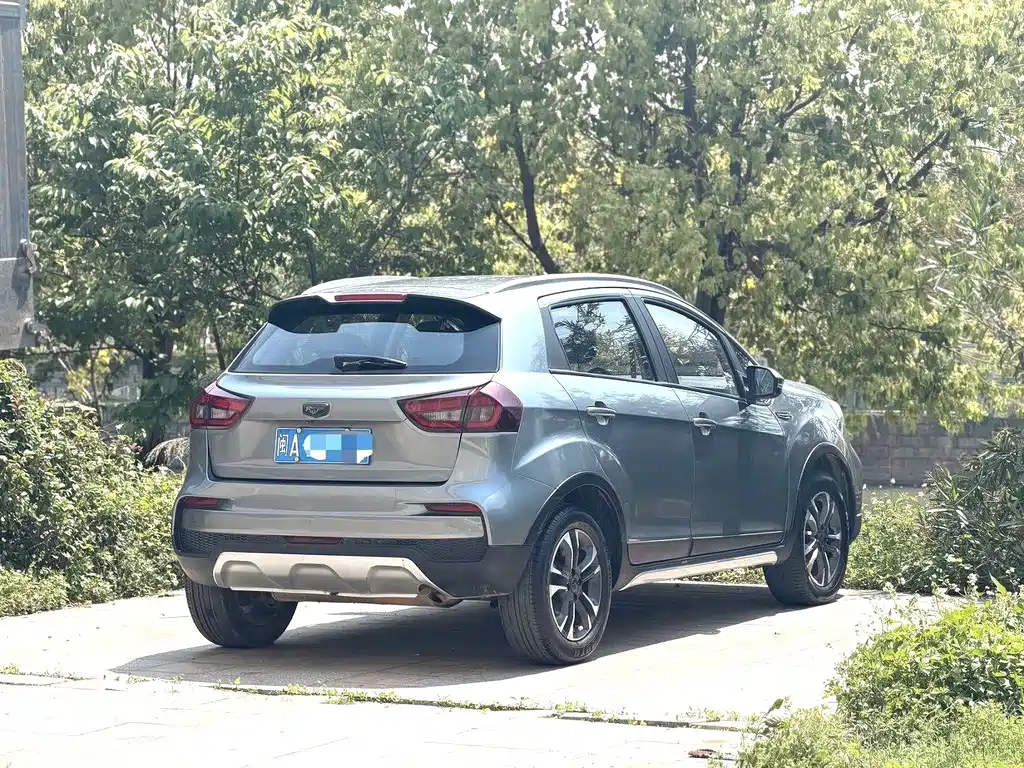Geely Vision X3 — фото 4