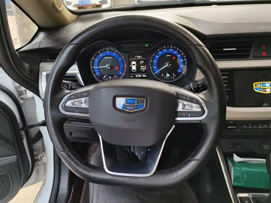 Geely Vision X3 — фото 15