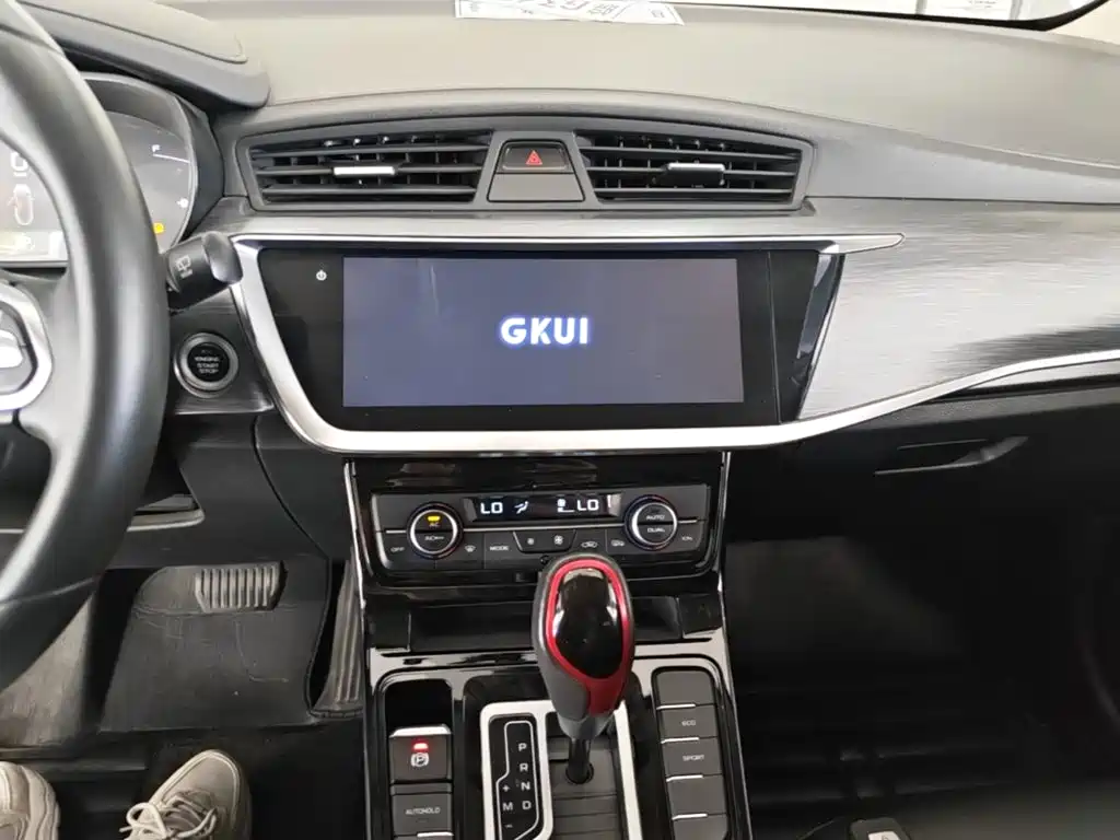 Geely Emgrand GS — фото 13