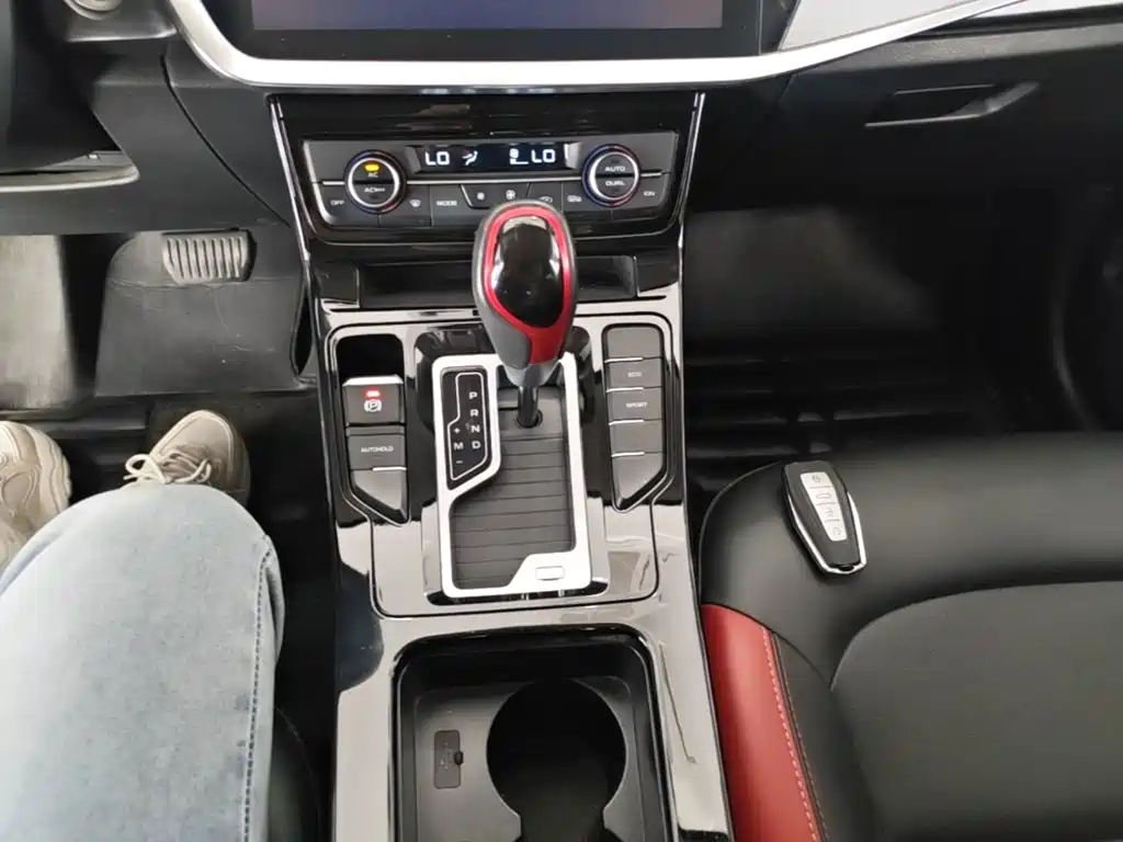 Geely Emgrand GS — фото 14
