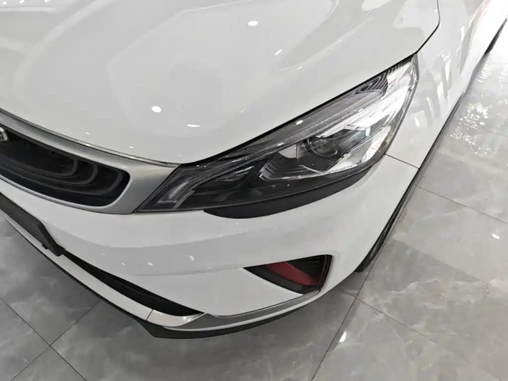 Geely Emgrand GS — фото 24