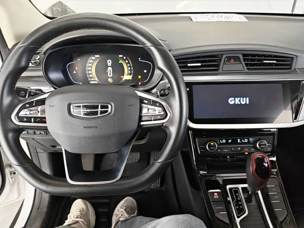 Geely Emgrand GS — фото 10