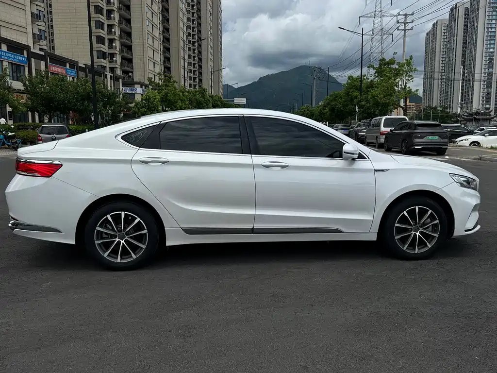 Geely Borui — фото 8