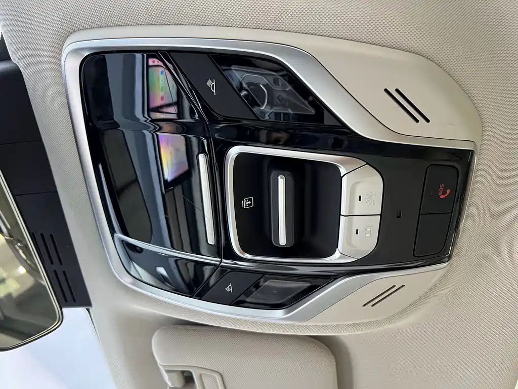 Geely Icon — фото 17
