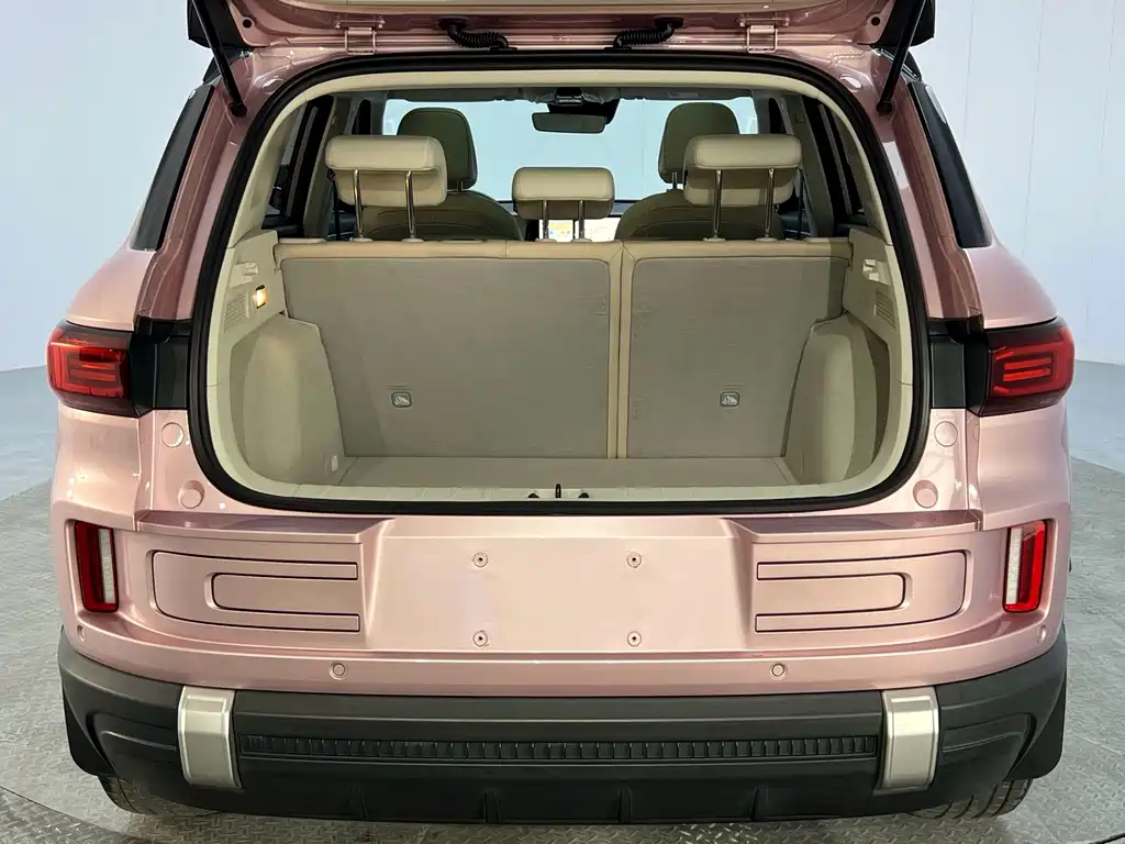 Geely Icon — фото 20