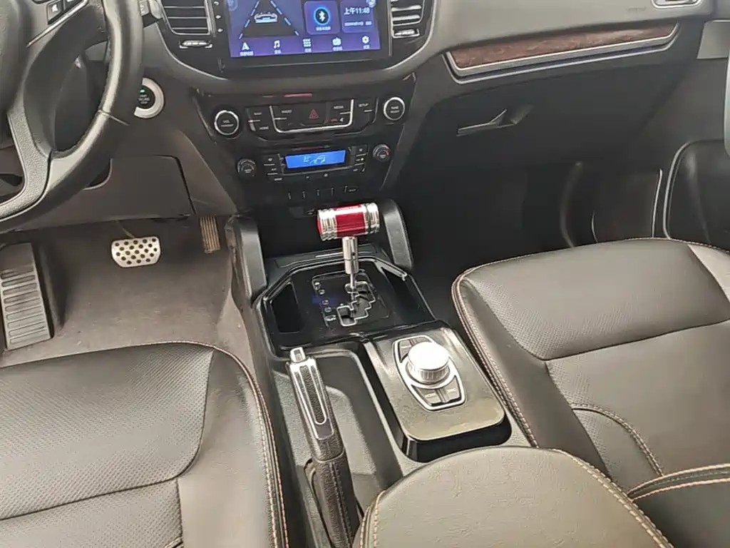 Geely Haoqing SUV — фото 14