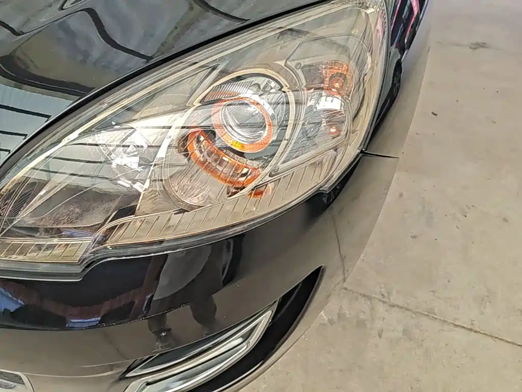 Geely Haoqing SUV — фото 24
