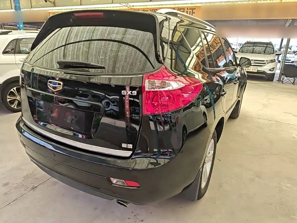 Geely Haoqing SUV — фото 7