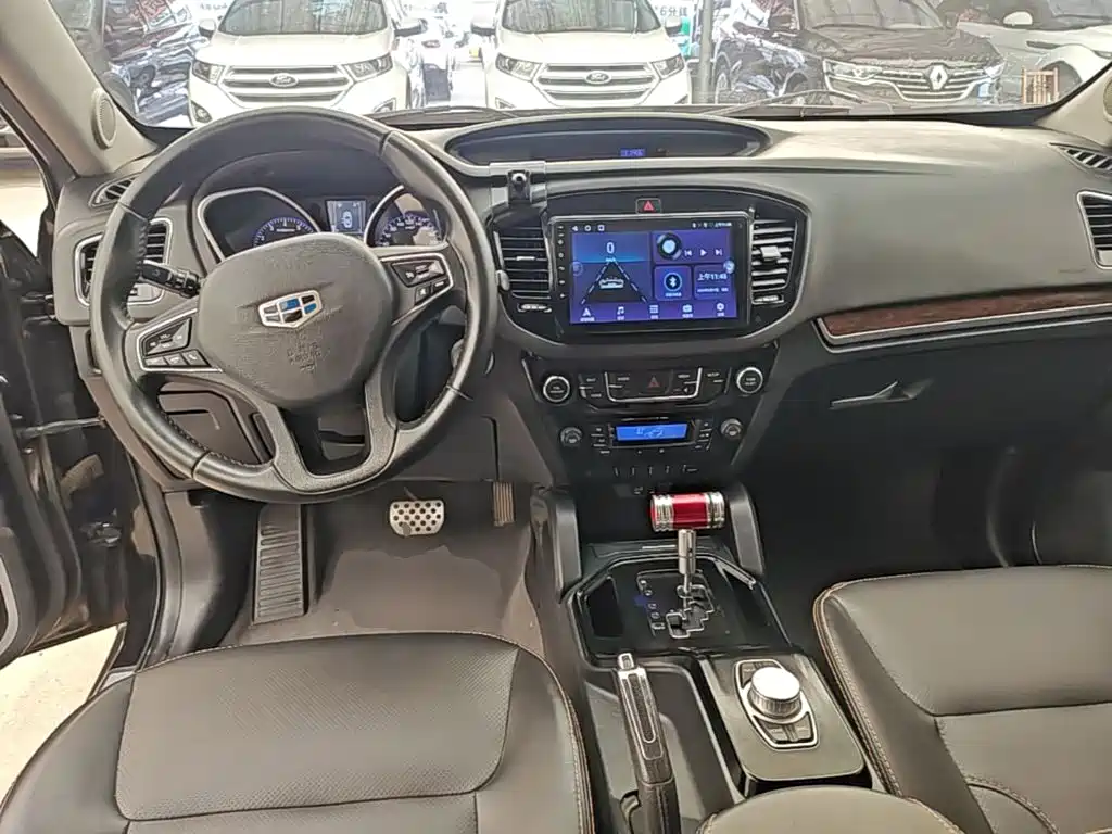 Geely Haoqing SUV — фото 10