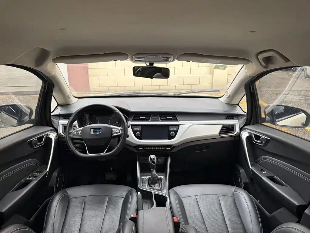 Geely Vision X3 — фото 10