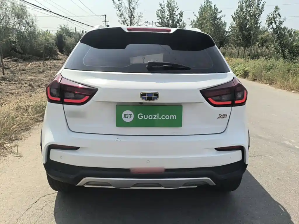 Geely Vision X3 — фото 6