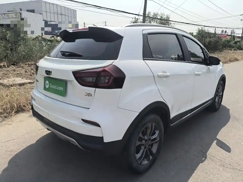 Geely Vision X3 — фото 7