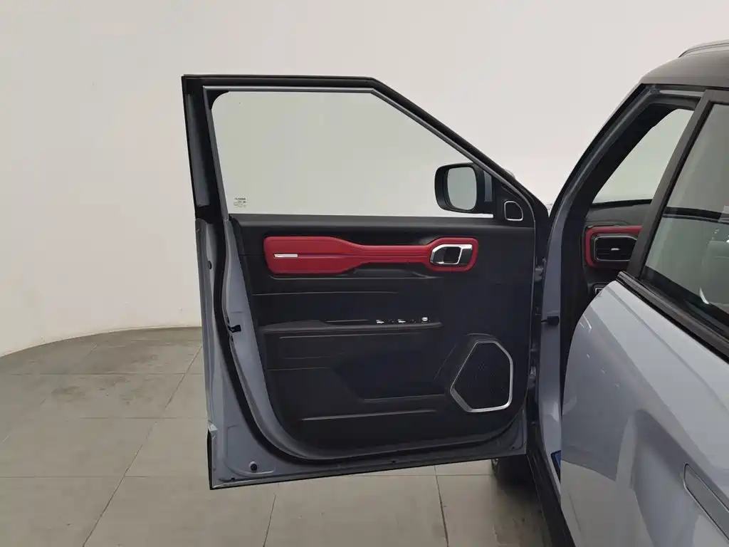 Geely Icon — фото 8