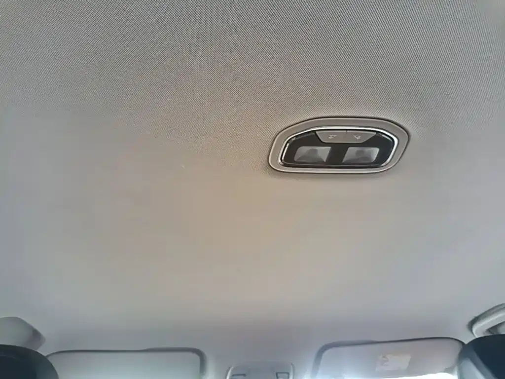 Geely Icon — фото 14