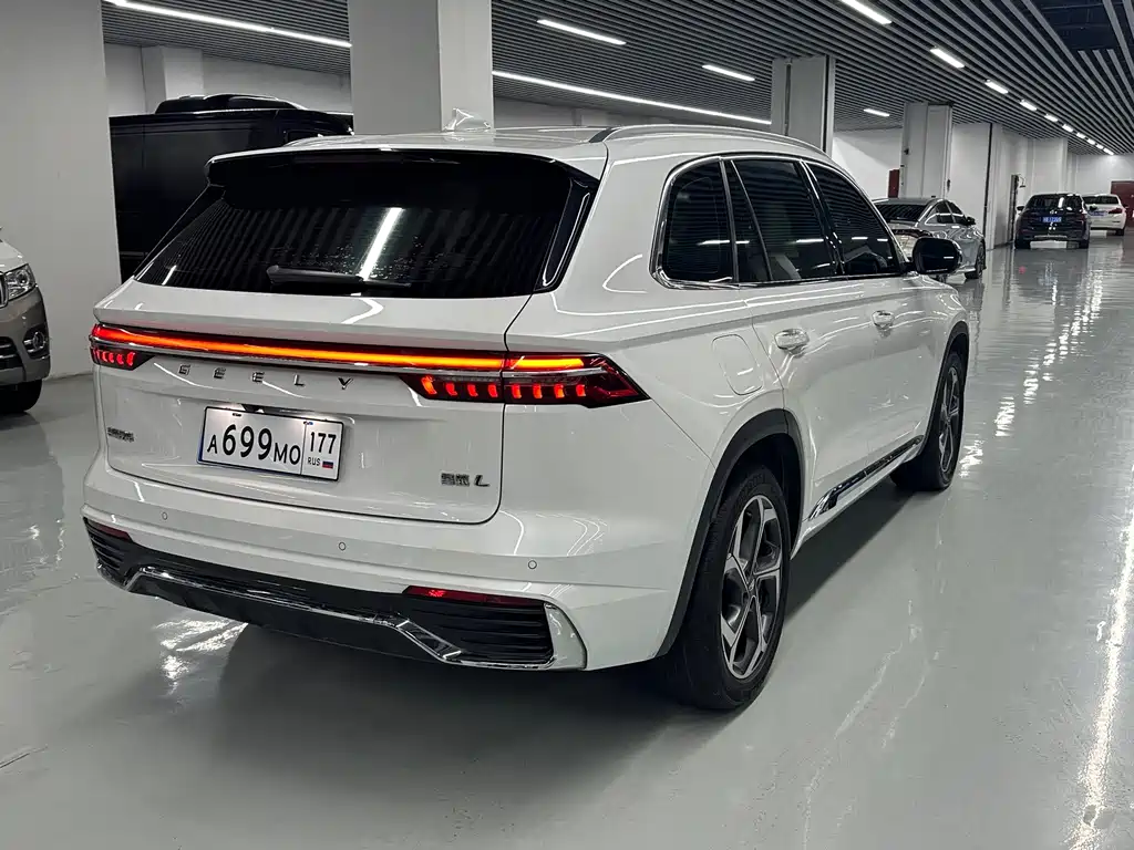 Geely Xingyue L — фото 17
