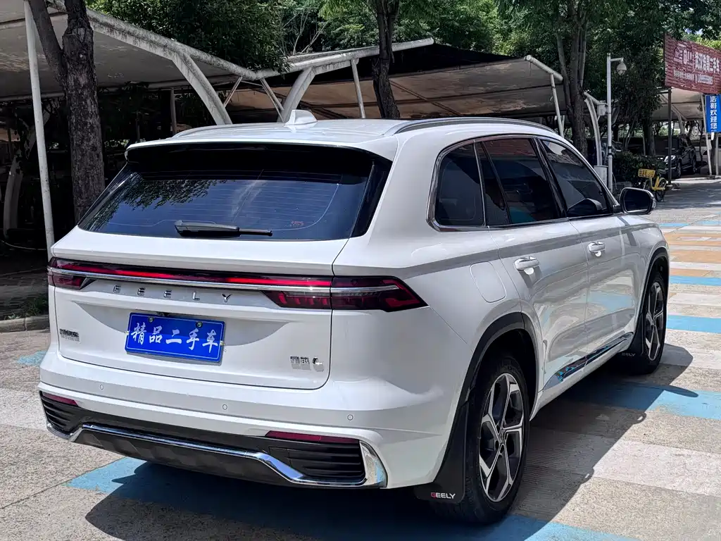 Geely Xingyue L — фото 7