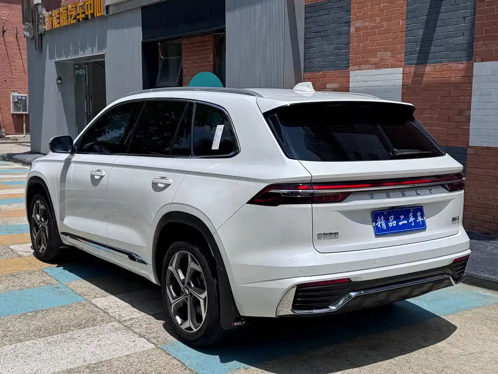 Geely Xingyue L — фото 9
