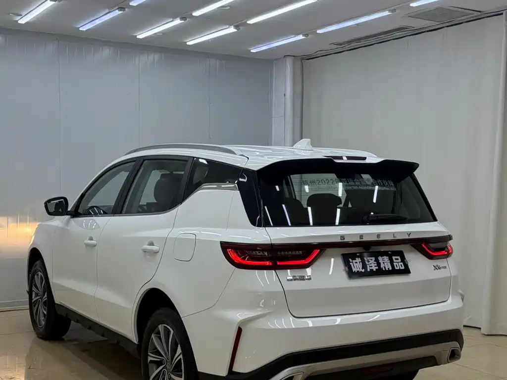 Geely Vision X6 — фото 6