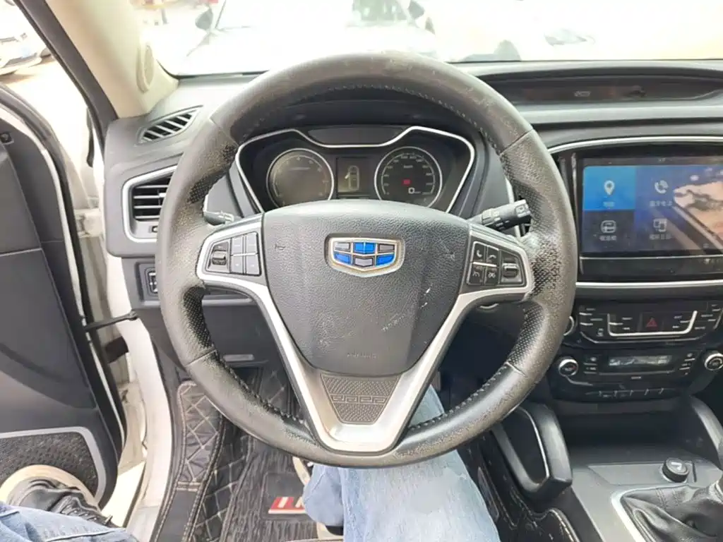 Geely Vision X6 — фото 11