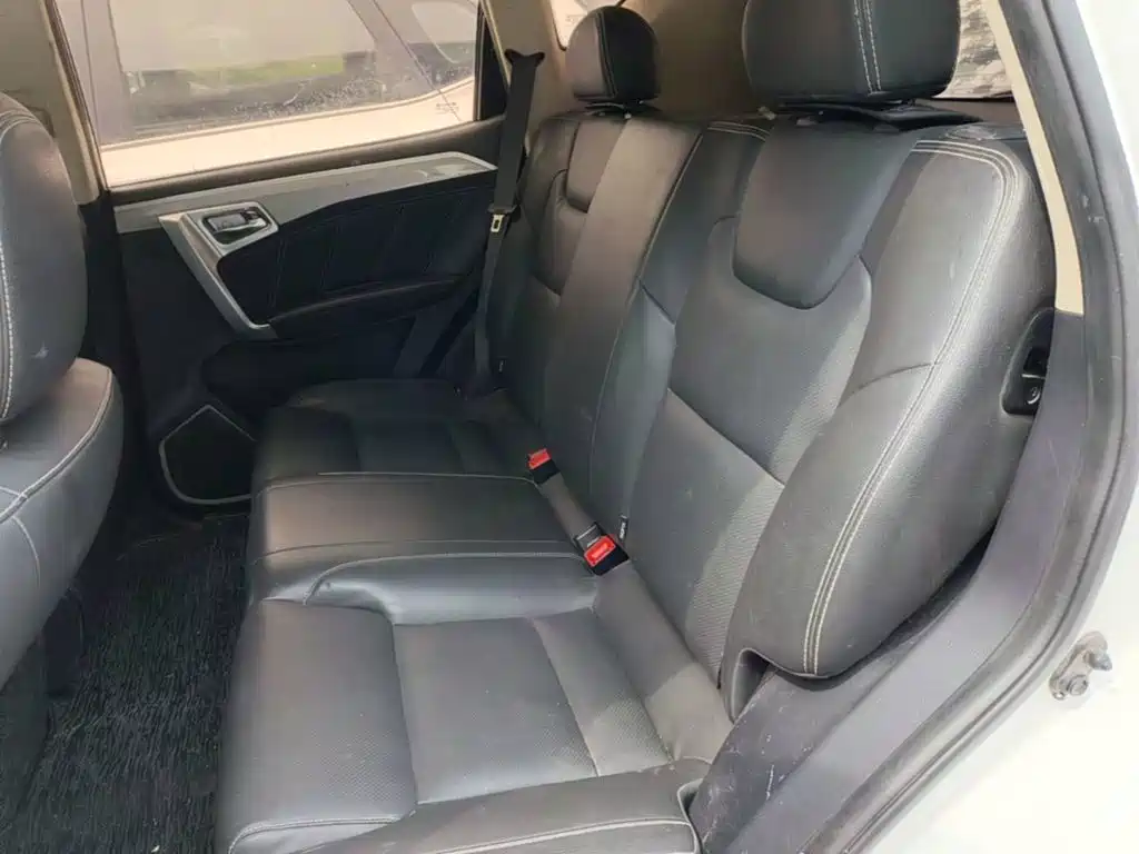 Geely Vision X6 — фото 17