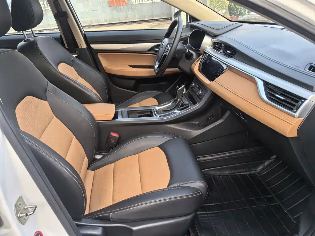 Geely Vision S1 — фото 17
